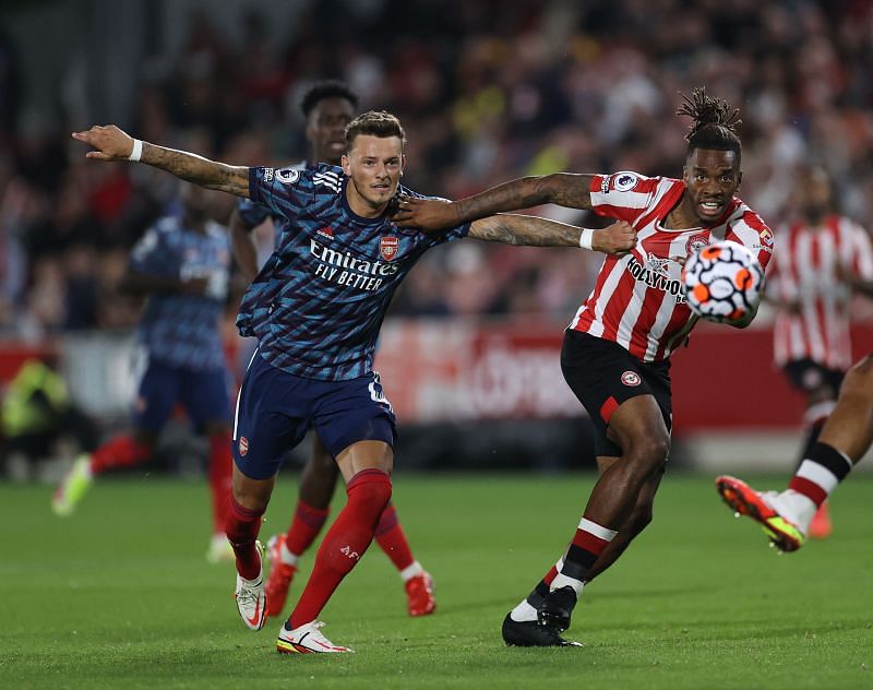 New signing Ben White flaunting Arsenal's third kit